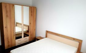 Happyhome Central Deluxe Apartments